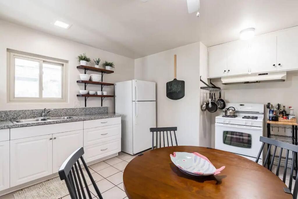 サンディエゴCasa Italia -2Br- Free Driveway Parking For 2 Carsアパートメント エクステリア 写真